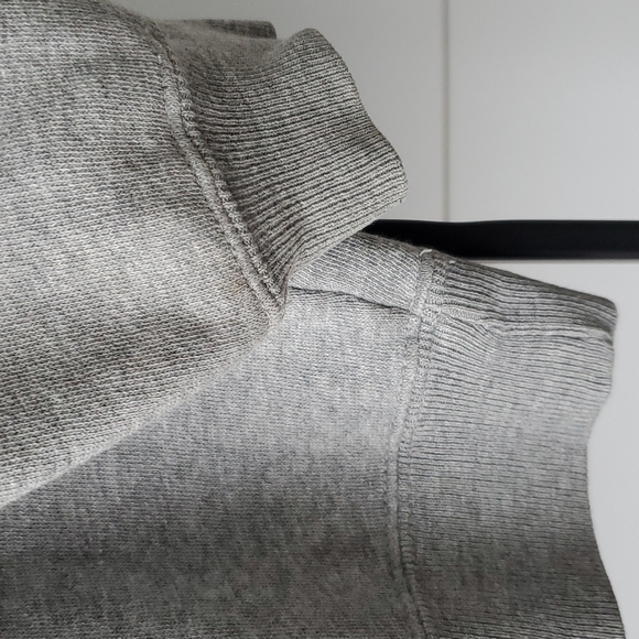 Gap Kids Sweatshirt Gray - Picture 4 of 9